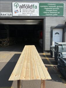 Borovi trapéz 12x96x4200 mm AB