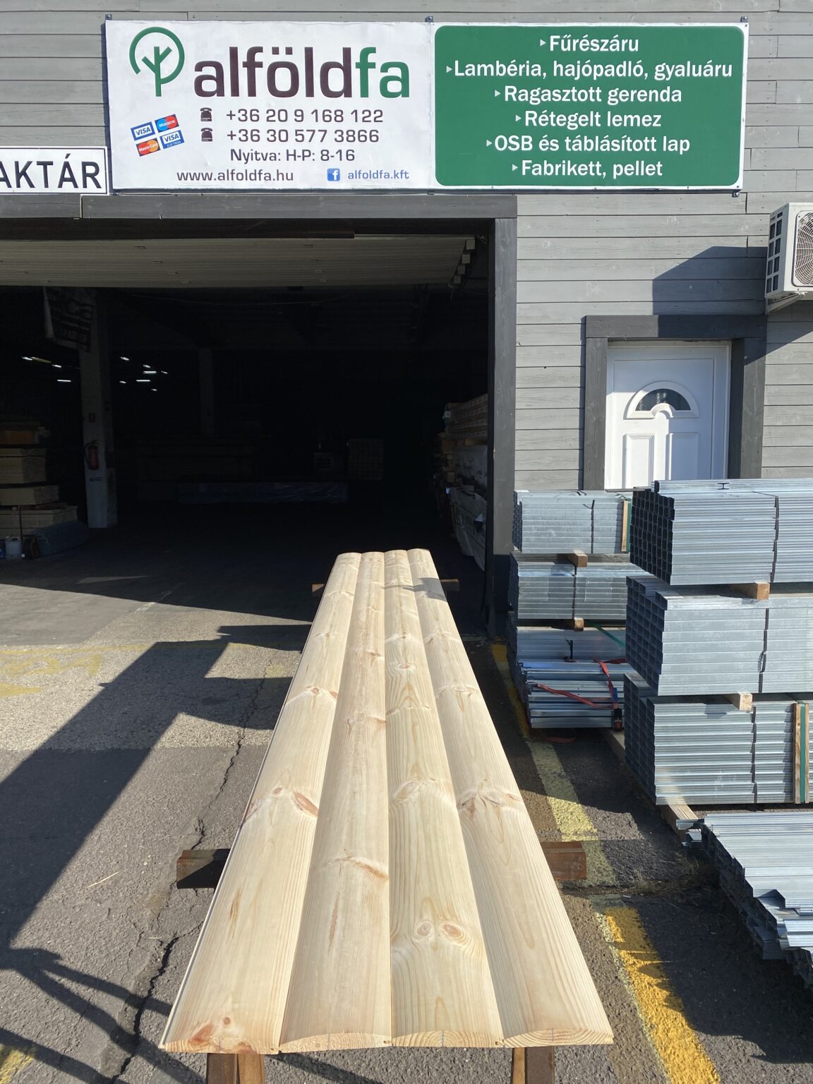 Borovi faházprofil 22x146x4200 mm AB